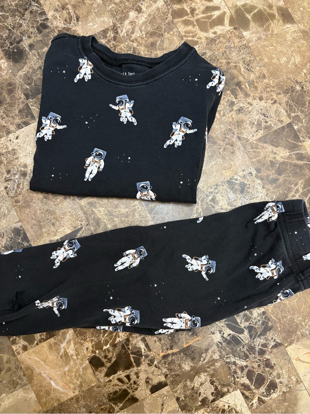 Petit Lem Black Astronaut Print Kids Pajama Set 5 years